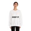 سويت شيرت برقبة دائرية بشعار رياضي - "حافظ على لياقتك... فقط حافظ على لياقتك"" fitness slogan crewneck sweatshirt — "keep it shirt...just keep the fittness up"