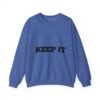 سويت شيرت برقبة دائرية بشعار رياضي - "حافظ على لياقتك... فقط حافظ على لياقتك"" fitness slogan crewneck sweatshirt — "keep it shirt...just keep the fittness up"