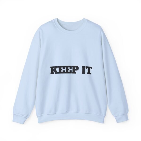 سويت شيرت برقبة دائرية بشعار رياضي - "حافظ على لياقتك... فقط حافظ على لياقتك"" fitness slogan crewneck sweatshirt — "keep it shirt...just keep the fittness up"