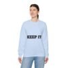 سويت شيرت برقبة دائرية بشعار رياضي - "حافظ على لياقتك... فقط حافظ على لياقتك"" fitness slogan crewneck sweatshirt — "keep it shirt...just keep the fittness up"