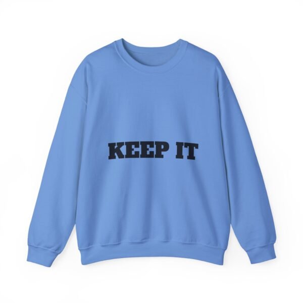 سويت شيرت برقبة دائرية بشعار رياضي - "حافظ على لياقتك... فقط حافظ على لياقتك"" fitness slogan crewneck sweatshirt — "keep it shirt...just keep the fittness up"