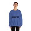 سويت شيرت برقبة دائرية بشعار رياضي - "حافظ على لياقتك... فقط حافظ على لياقتك"" fitness slogan crewneck sweatshirt — "keep it shirt...just keep the fittness up"
