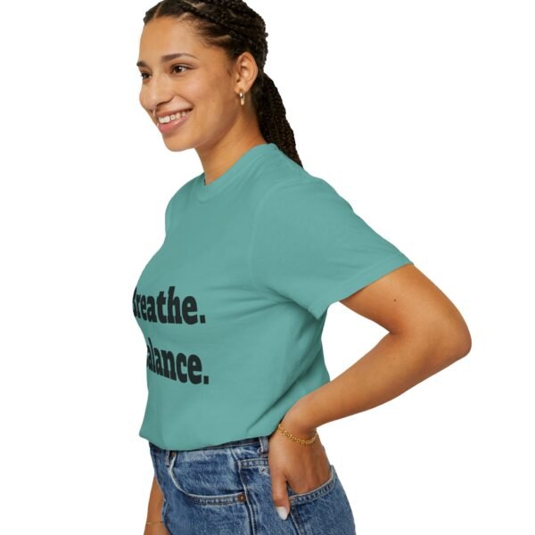 تيشيرت يوغا فاخر. تنفس. توازن. كن. high premium breathe. balance. become. yoga t shirt
