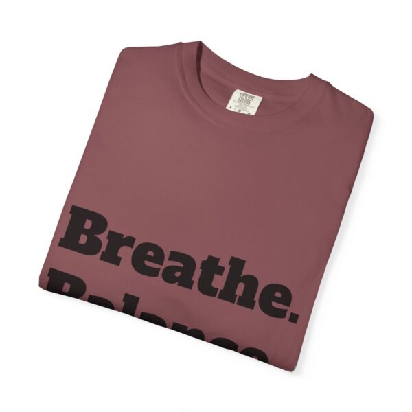 تيشيرت يوغا فاخر. تنفس. توازن. كن. high premium breathe. balance. become. yoga t shirt
