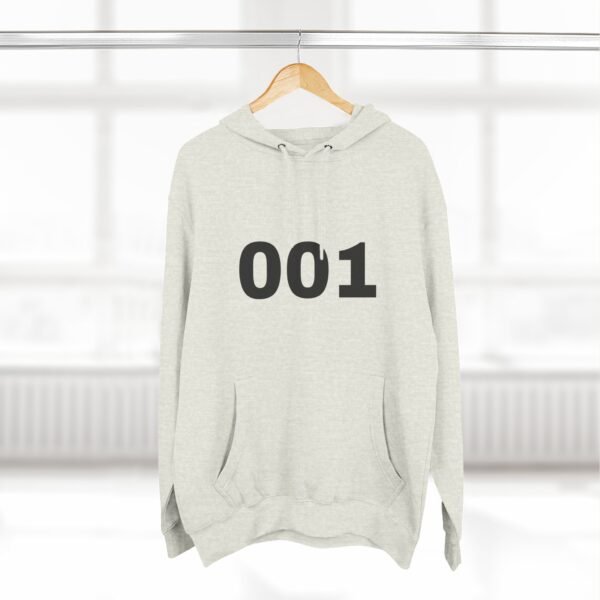 هودي كلاسيكي جريء - سترة صوفية كلاسيكية بثلاثة أجزاء classic bold pullover hoodie — "classic" three panel fleece