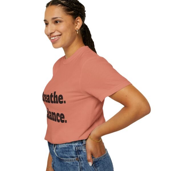 تيشيرت يوغا فاخر. تنفس. توازن. كن. high premium breathe. balance. become. yoga t shirt
