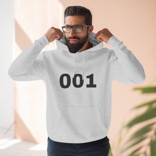 هودي كلاسيكي جريء - سترة صوفية كلاسيكية بثلاثة أجزاء classic bold pullover hoodie — "classic" three panel fleece