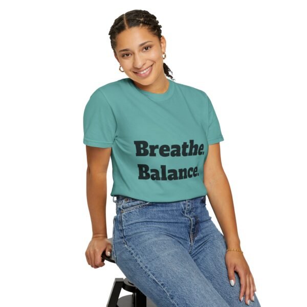 تيشيرت يوغا فاخر. تنفس. توازن. كن. high premium breathe. balance. become. yoga t shirt