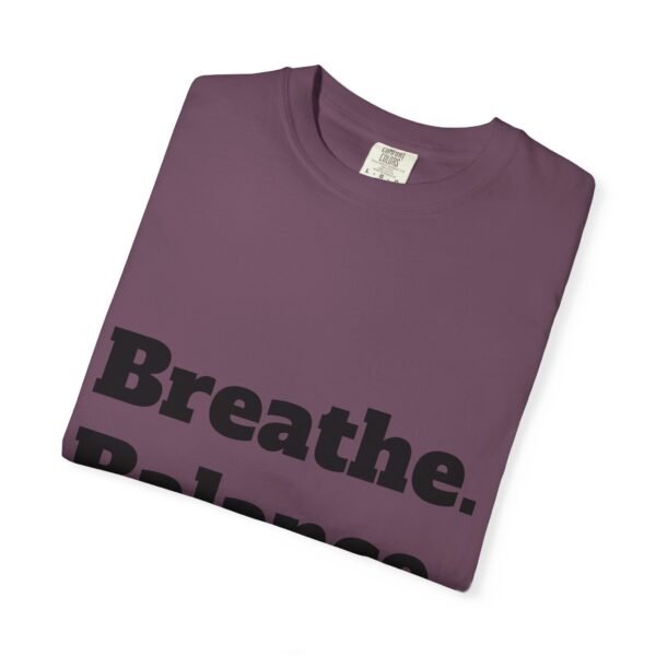 تيشيرت يوغا فاخر. تنفس. توازن. كن. high premium breathe. balance. become. yoga t shirt