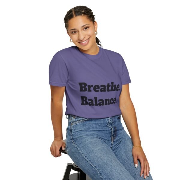 تيشيرت يوغا فاخر. تنفس. توازن. كن. high premium breathe. balance. become. yoga t shirt