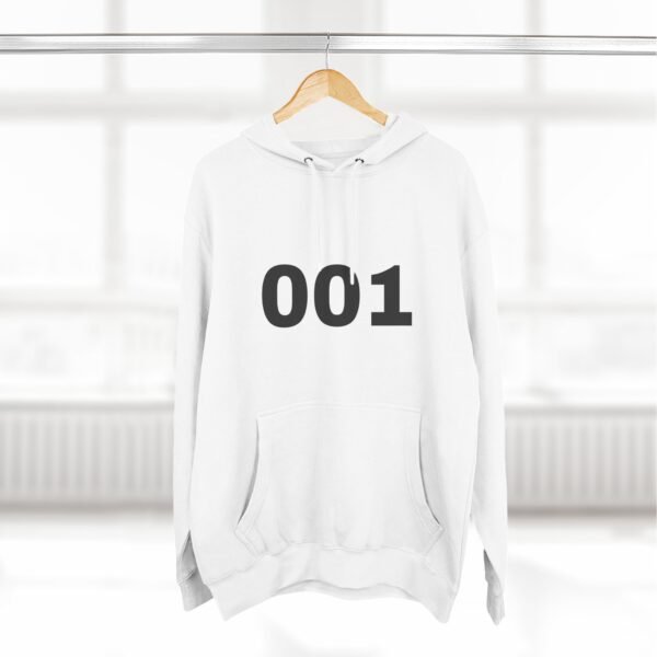 هودي كلاسيكي جريء - سترة صوفية كلاسيكية بثلاثة أجزاء classic bold pullover hoodie — "classic" three panel fleece