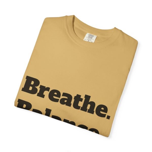 تيشيرت يوغا فاخر. تنفس. توازن. كن. high premium breathe. balance. become. yoga t shirt