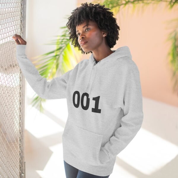 هودي كلاسيكي جريء - سترة صوفية كلاسيكية بثلاثة أجزاء classic bold pullover hoodie — "classic" three panel fleece